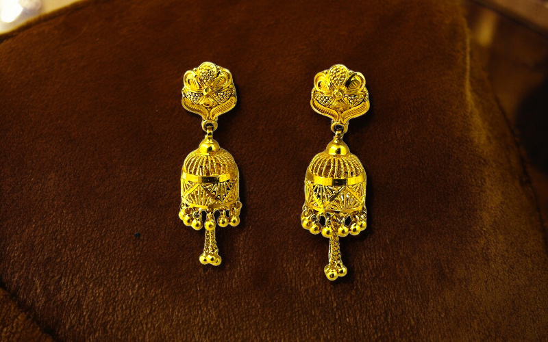 Gold Earrings: A Symbol of Elegance