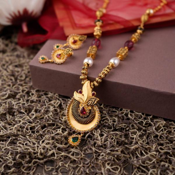 Gold Antique Pendant Set for Ladies with beautiful Design 