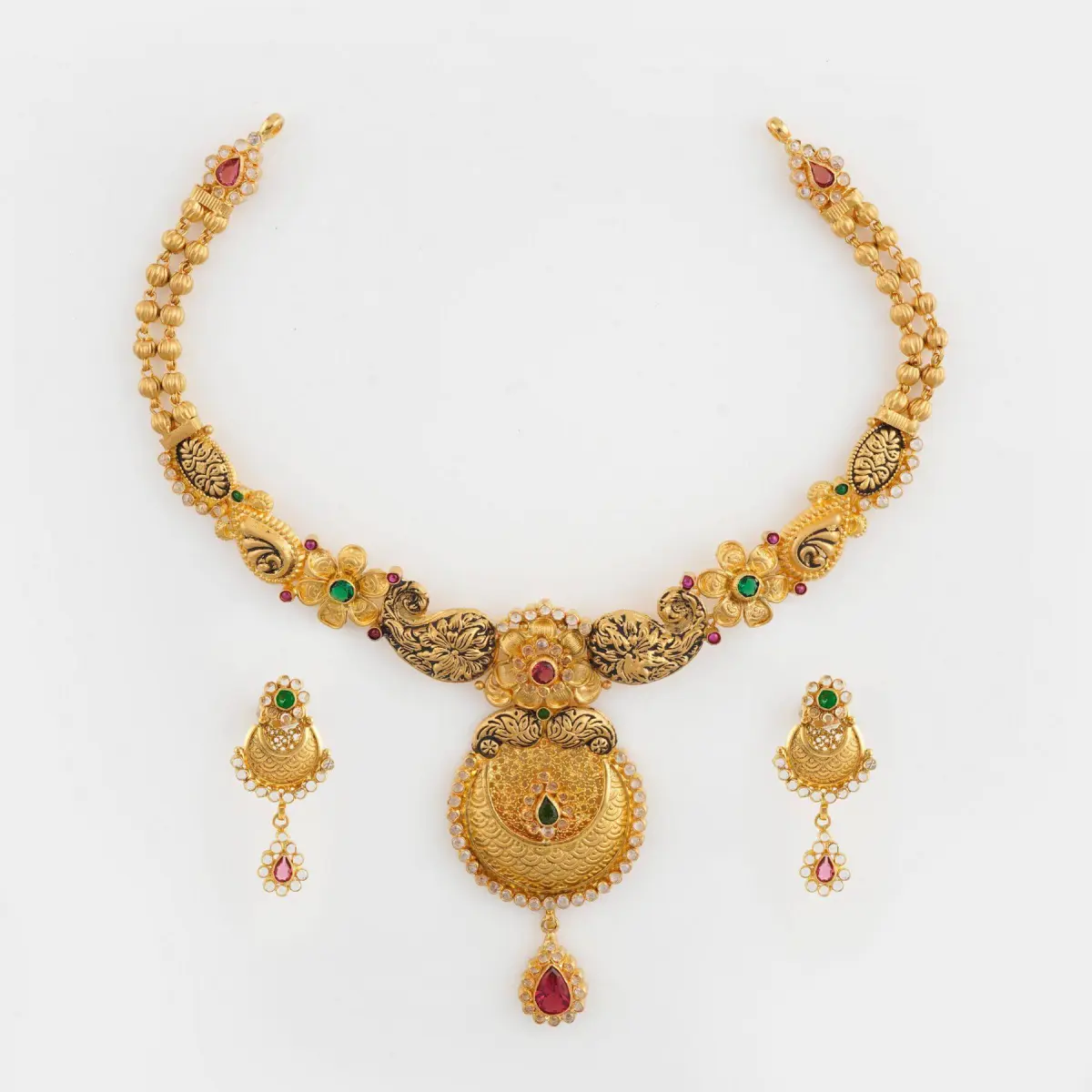 Adoreable Antique Necklace Set with Earring for Ladies in Beautiful Design 