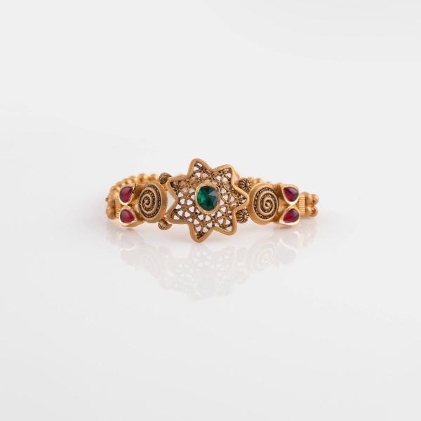 Elegant Flowers Design Gold Bracelet for Ladies with Zerkon Stones & Beautiful Design 