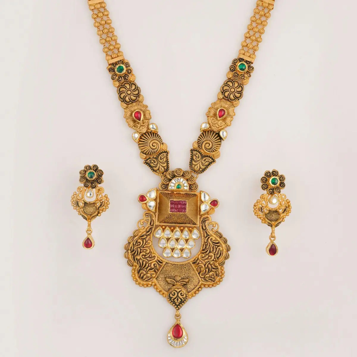 Long Antique Ranihar Set in Amazing Design With Kundan & Meena Work 