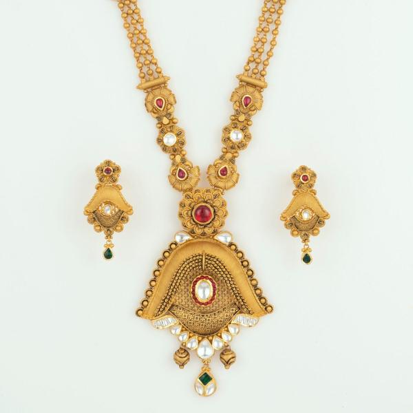 Adoreable Gold Ranihar Set in Beautiful Design for Ladies with Fabulous Antique Design 