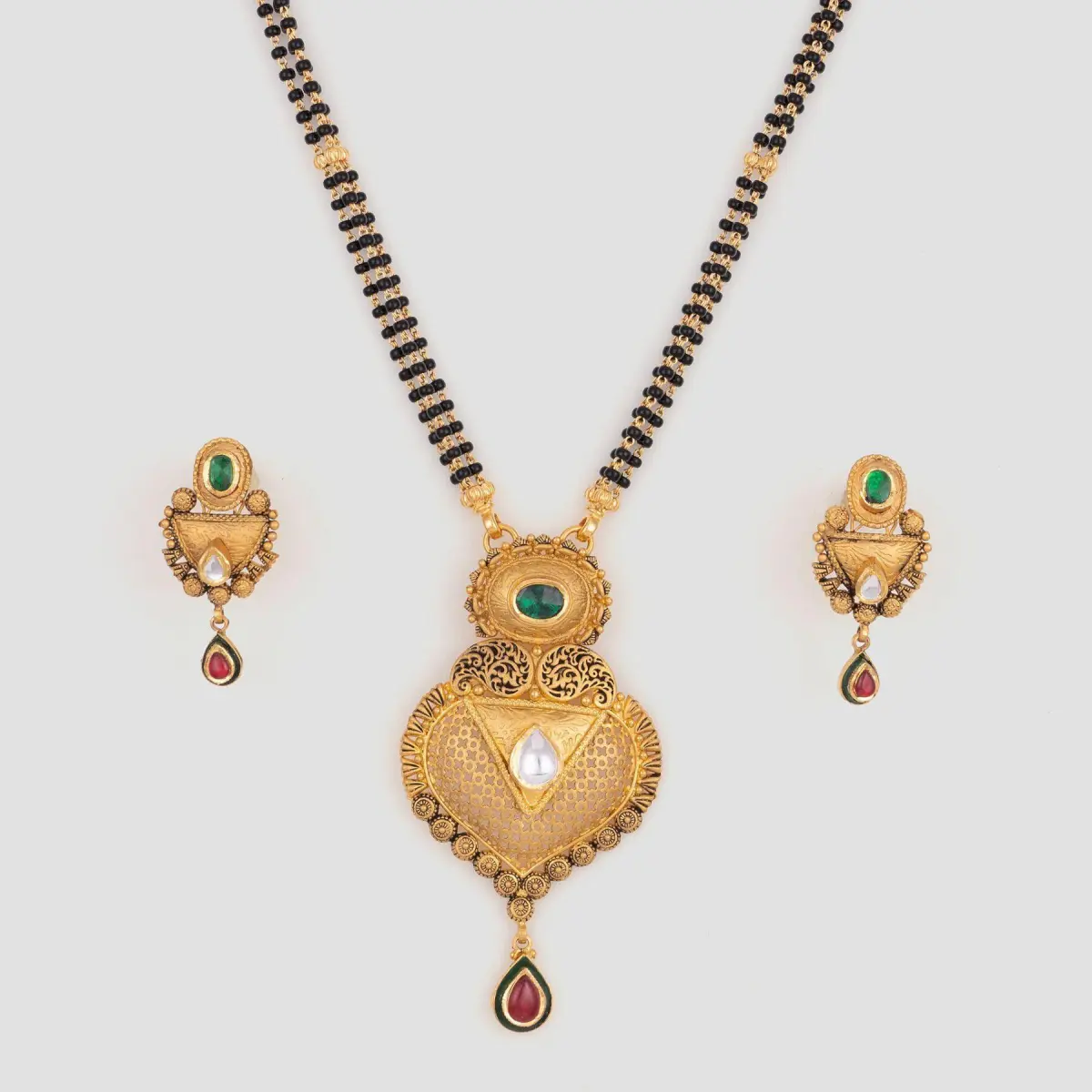 Beautiful Gold Mangalsutra Pendant set for Ladies with Triangles Design 