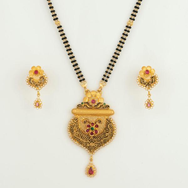 Gold Antique Mangalsutra Pendant Set with Amazing Design