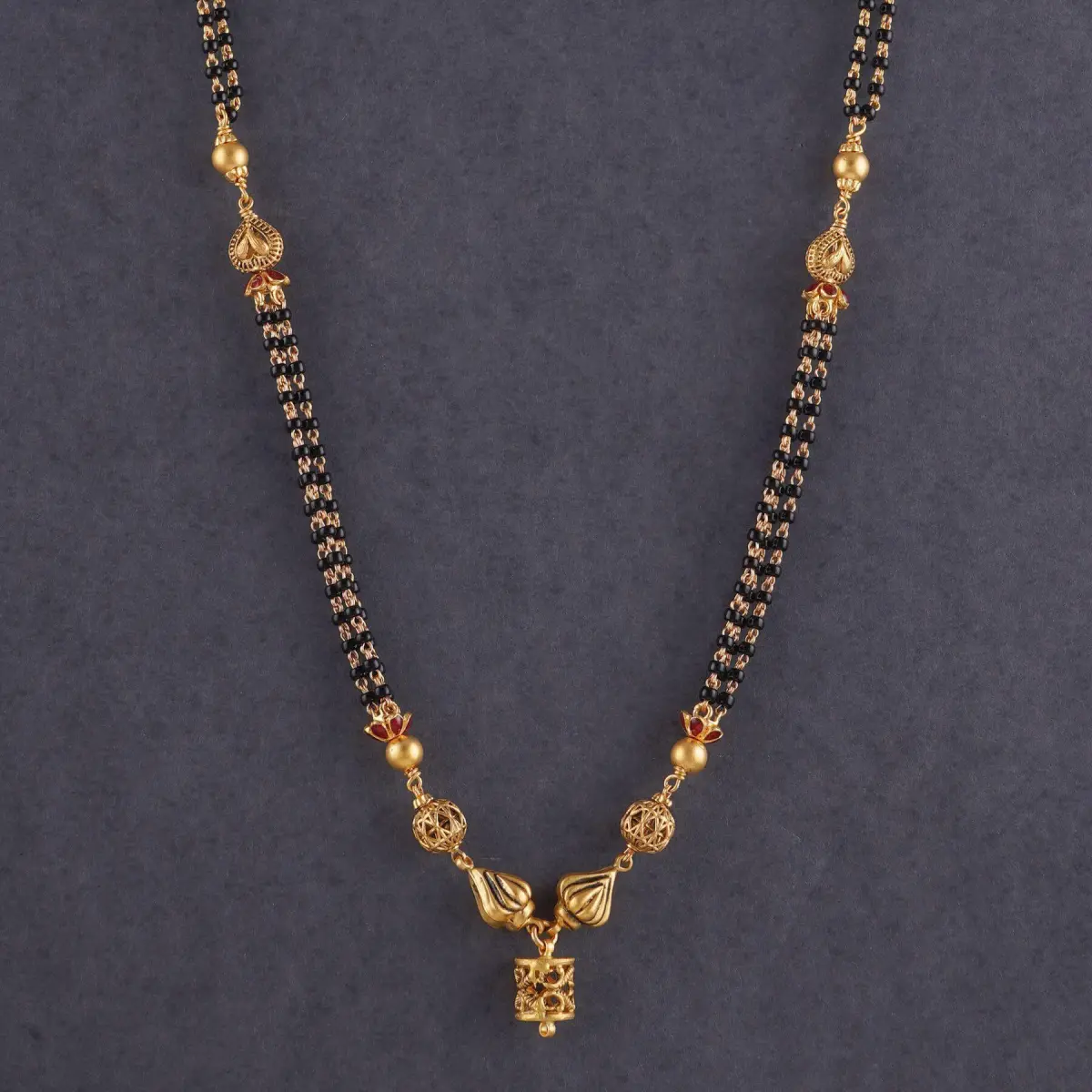 Gold Antique Small Mangalsutra for Ladies with Elegant Design & Kundan Stones 