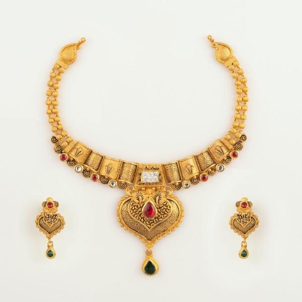 916 Hallmark Gold Necklace Set with beautiful Design for Ladies 