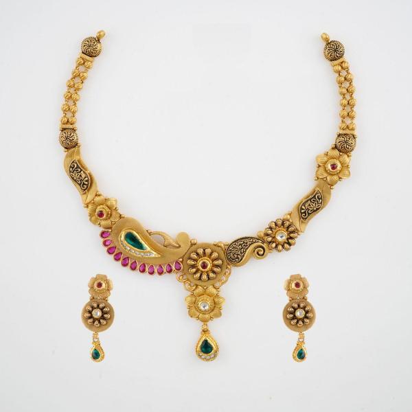 Beautiful Shape Antique Gold Necklace for Ladies with Fancy Design 