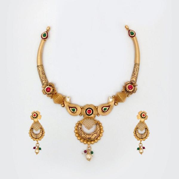 Beautiful Gold Hasli Set in Flowers Design with Amazing Kundan work 