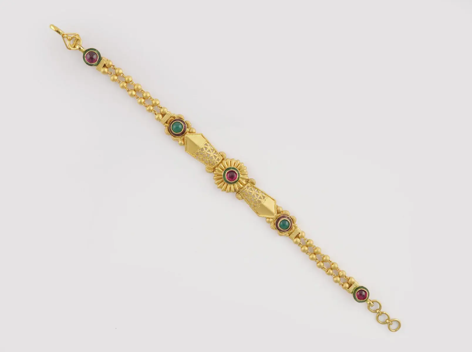 Adoreable Gold Antique Bracelete for Ladies with Flowers Design 