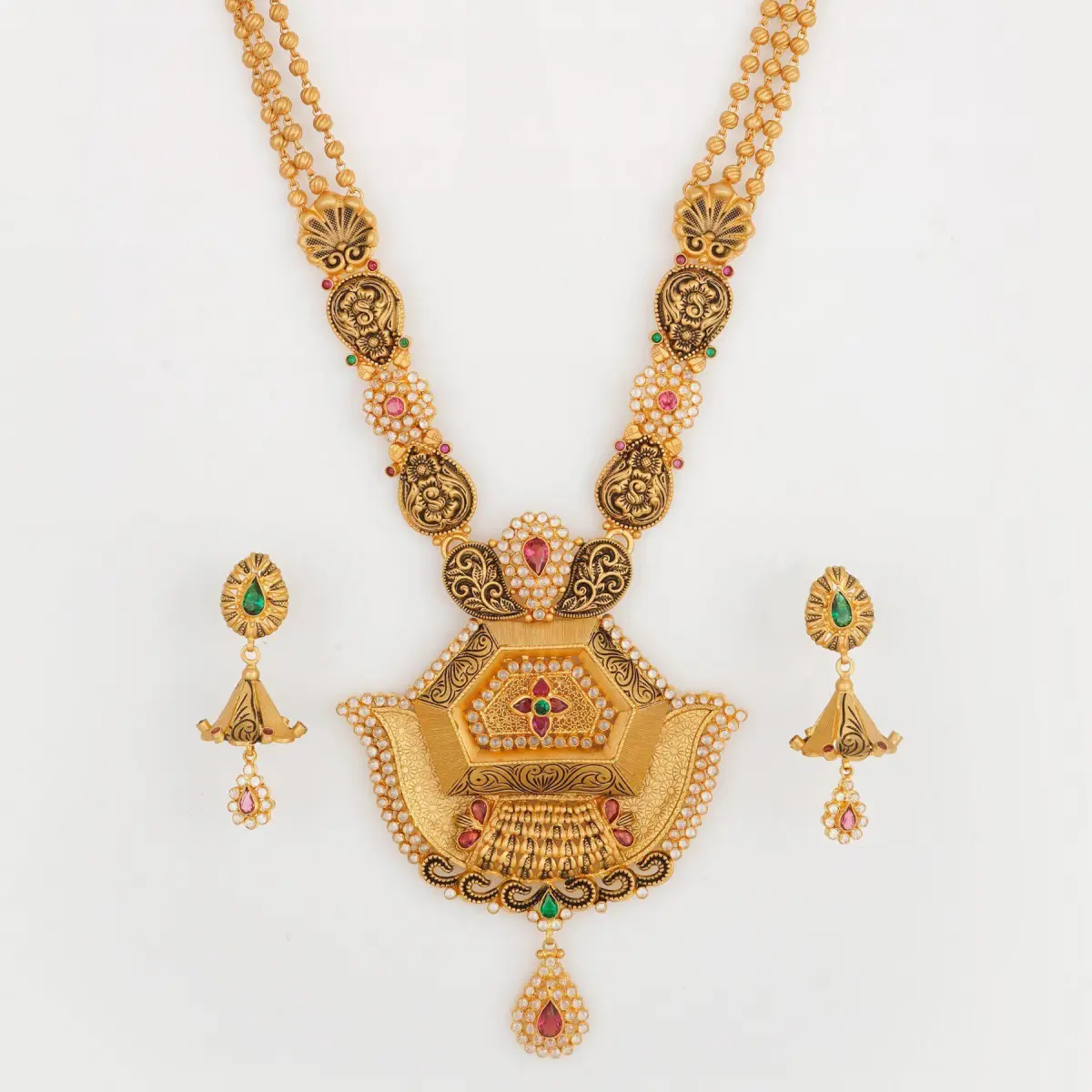 Adoreable Gold Ranihar Set in Beautiful Design for Ladies with Fabulous Antique Design 