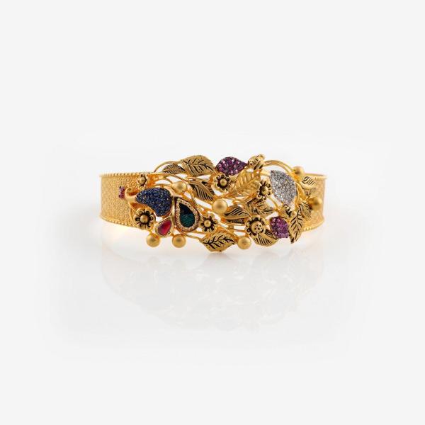 Gold Ladies Bracelet with Adoreable Design & Stones 