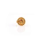 Beautiful Gold Antique Ring in Flowers Shape with Beautiful Design 