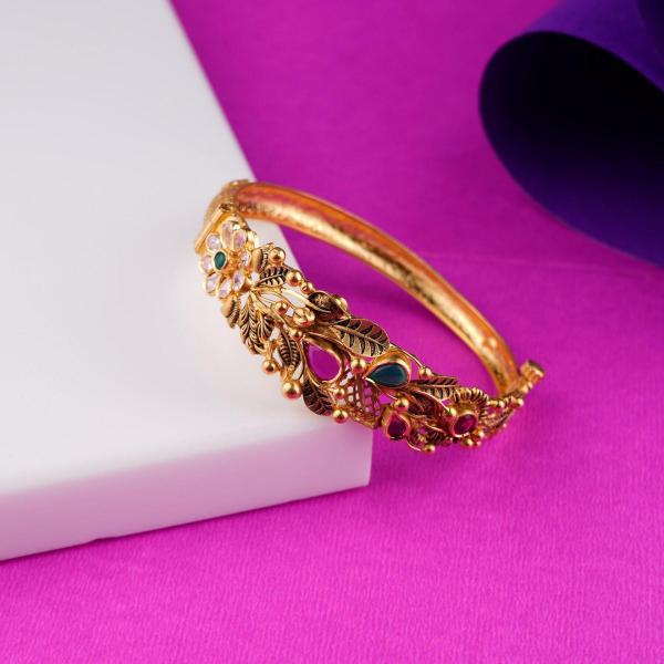 Fabulous Gold Antique Design Bracelet for Ladies with Leaf Design 