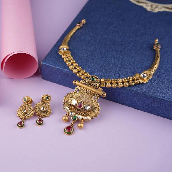 Amazing Kundan Antique Necklace Set for Ladies with Beautiful Design 