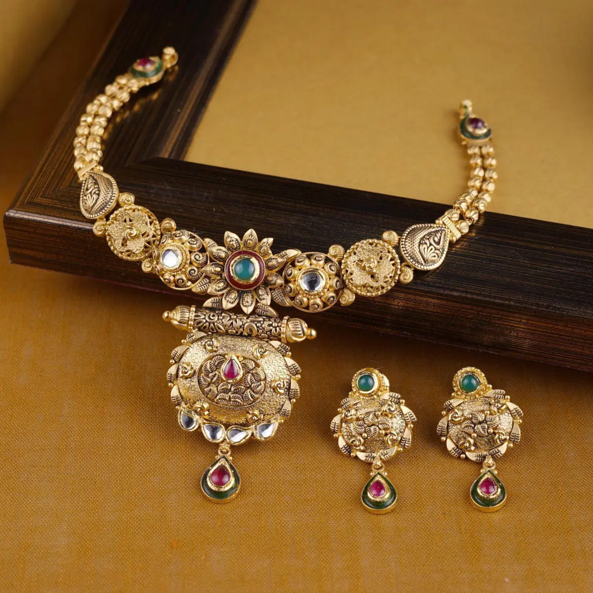 Gold Antique Necklace Set with Beautiful Kundan work 