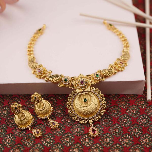 Amazing Gold Antique Necklace Set with Fabulous Design 