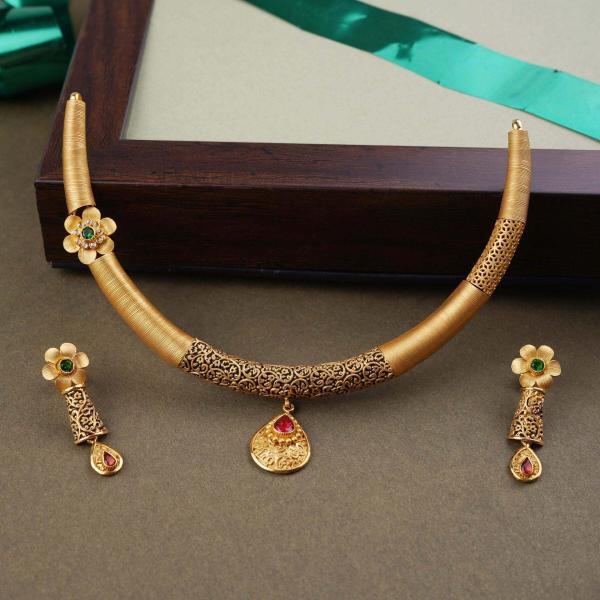 Amamzing Gold Antique Hasli Set with Flowers Design 