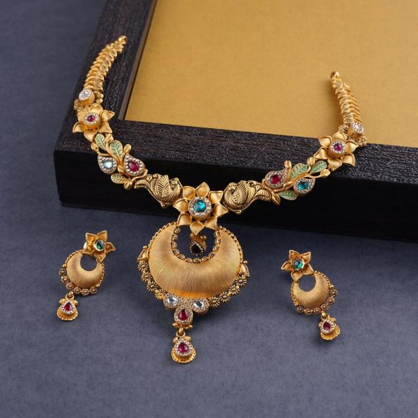 Gold Antique Necklace Set for Ladies with Fabulous Leaf and Flowers Design 