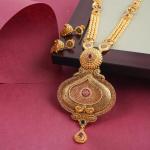 Adoreable Gold Antique Long Ranihar Set for Ladies with Flowers Design 