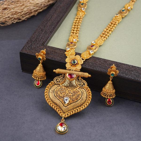 Adoreable Gold Ranihar Set in Beautiful Design for Ladies with Fabulous Antique Design 