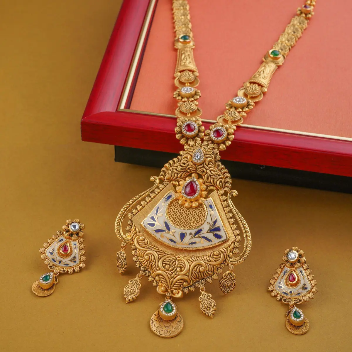 Fancy Antique Ranihar Set with Kundan work in Drop Shape Design 