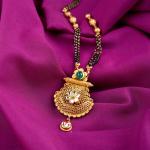 Gold Antique Pendant Set for Ladies with Fabulous Design 