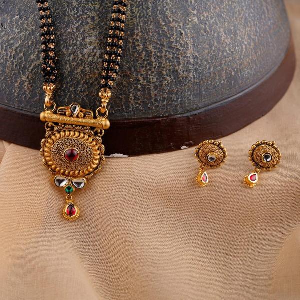 Antique Mangalsutra Pendant Set in Amazing Design for Ladies 