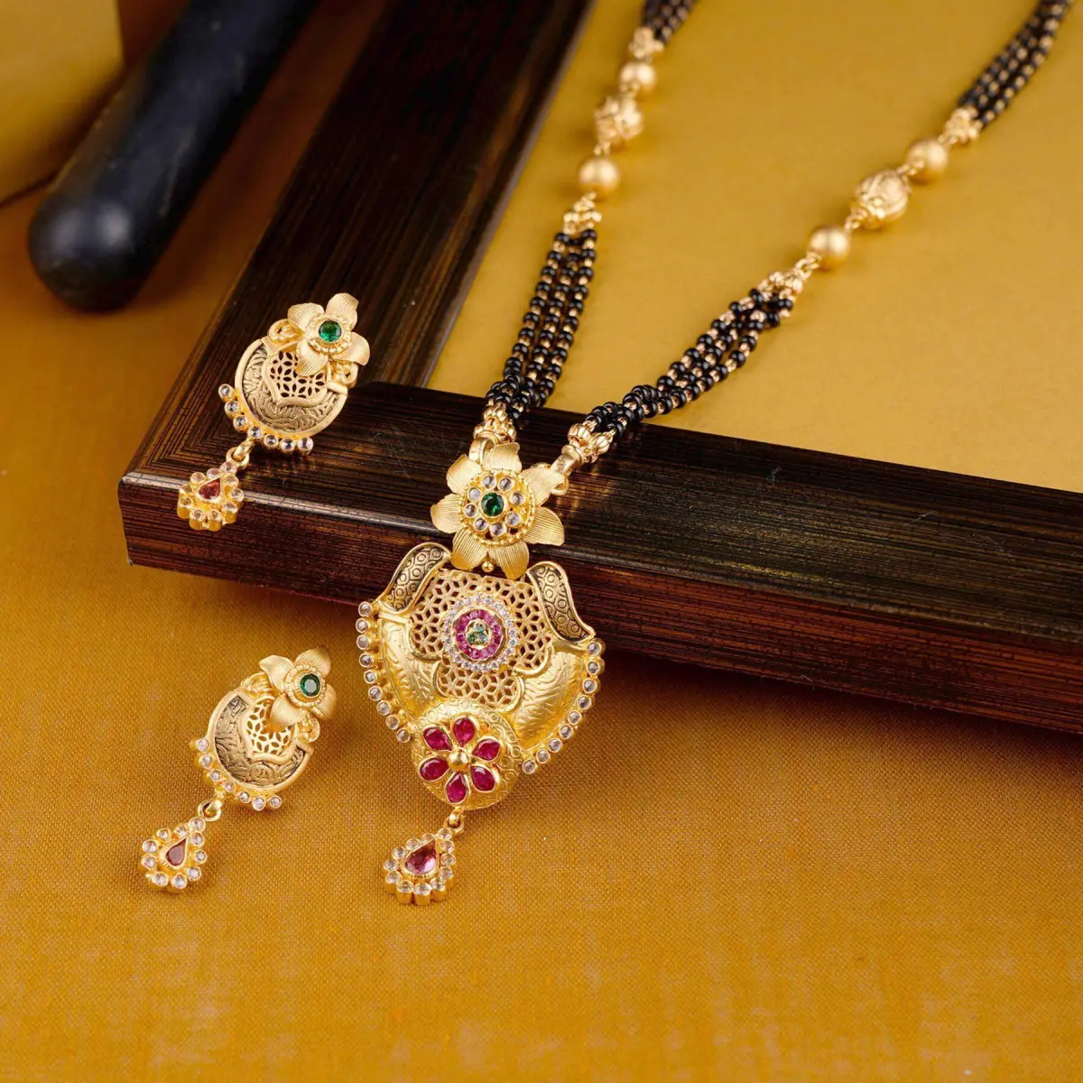 Beautiful Antique Mangal Sutra Pendant Set with Amazing Design & Stones 