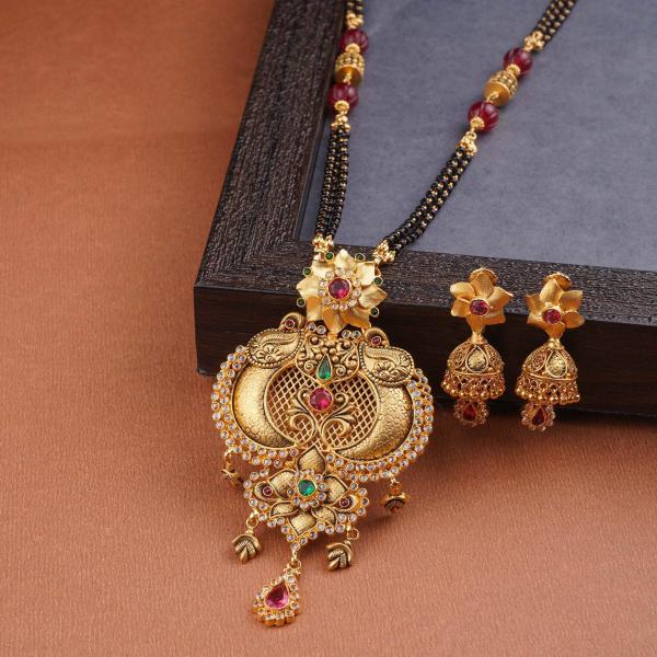 Fabulous Gold Antique Mangal Sutra Pendant Set for Ladies with Earring and Beautiful Work 