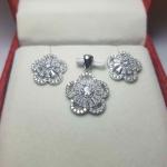 Streling Silver Pendent Set in Adoreable Flower Shape