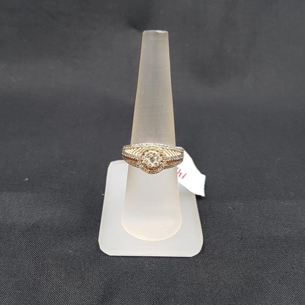 Diamond Ladies Rings Round Style