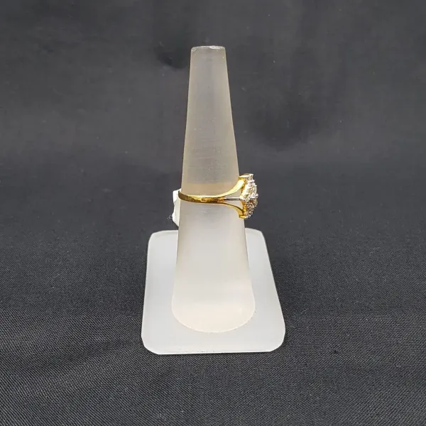Adoreable Diamond Ring in Rhombus style