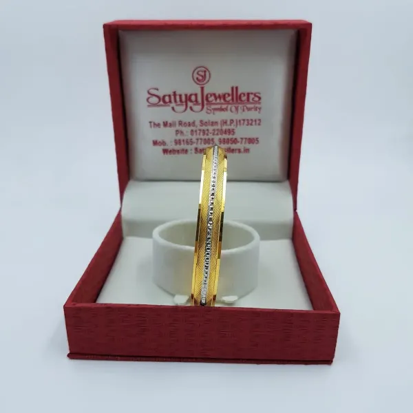 Gold Gents Kara With Platinum Polish in Single Line