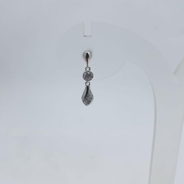 ELEGANT SILVER EARRINGS IN BEAUTIFUL DESIGN 