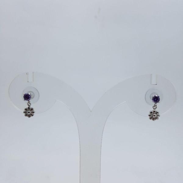 SILVER FLOWER STYLE EARRINGS