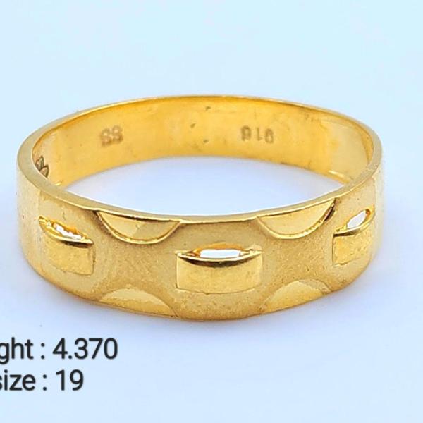 Gold Gents Ring