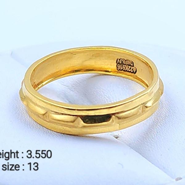 Gold Ladies Ring