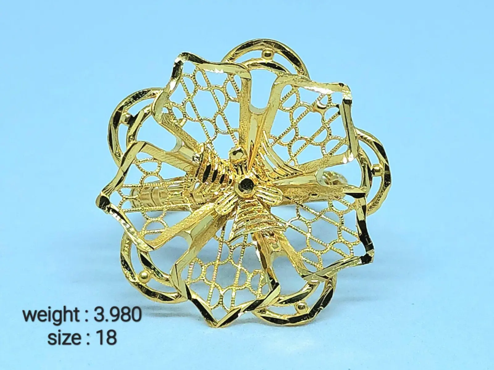 Gold Ladies Ring