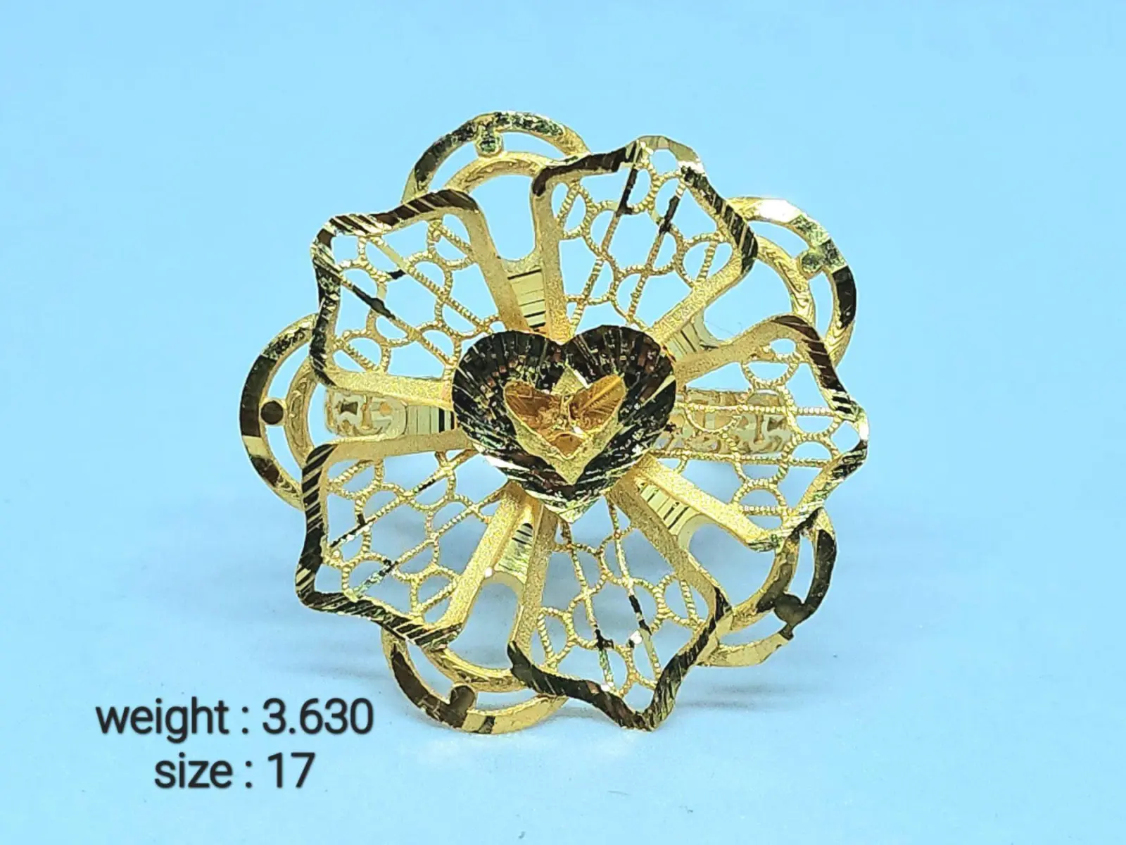 Gold Ladies Ring