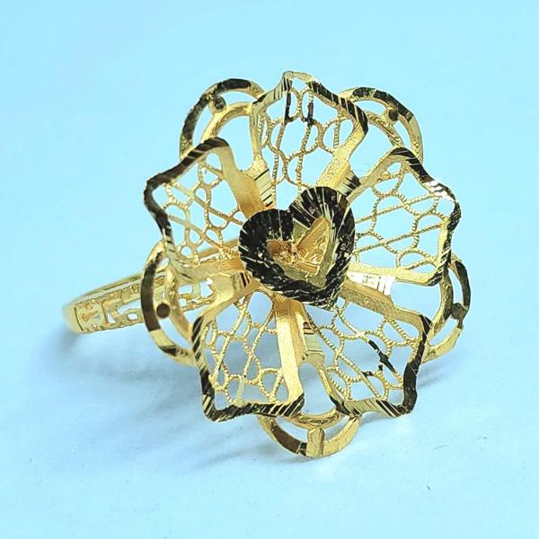 Gold Ladies Ring