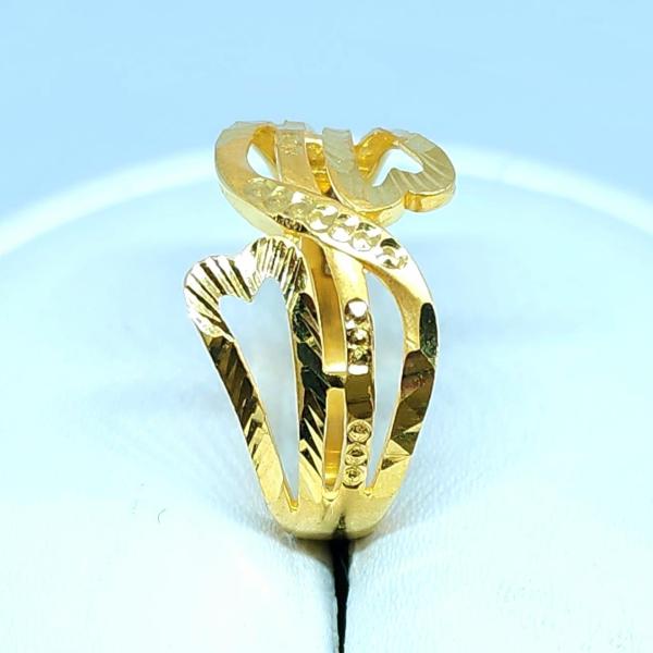 Gold Ladies Ring