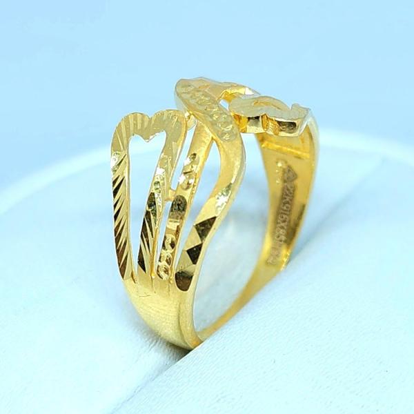 Gold Ladies Ring