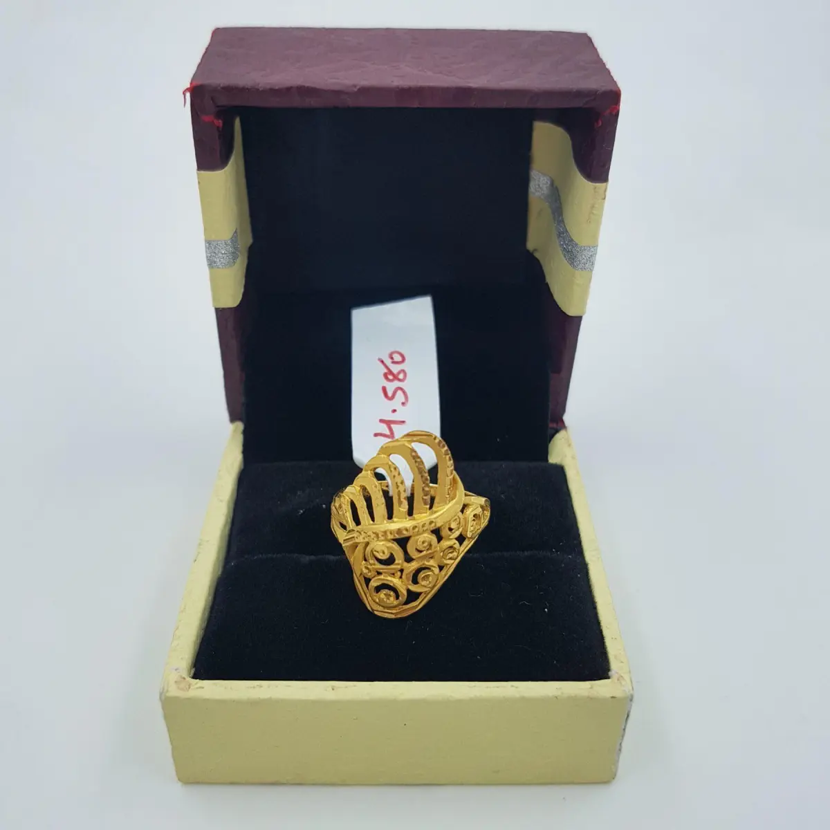 Gold Ladies Ring with Plain Design