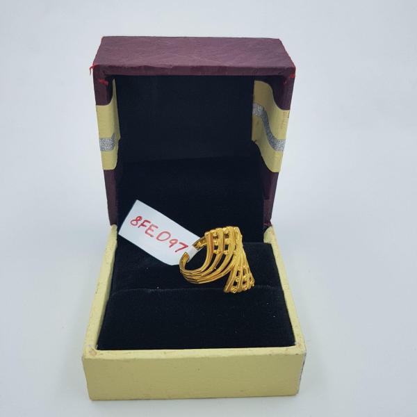 Gold Ladies Ring with Beautiful Design