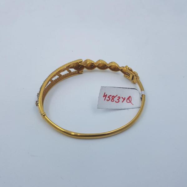 Gold Ladies Bracelet Studded with Zerkons