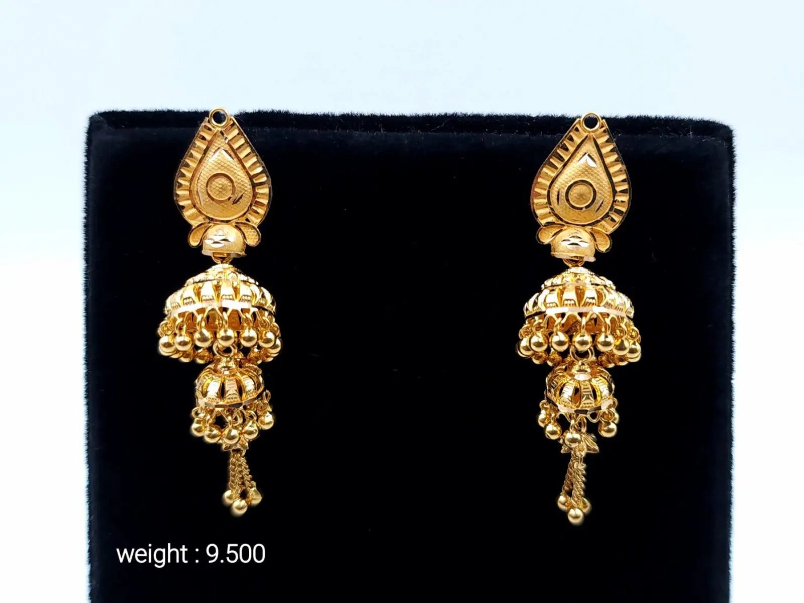 Gold jhumke (Copy)