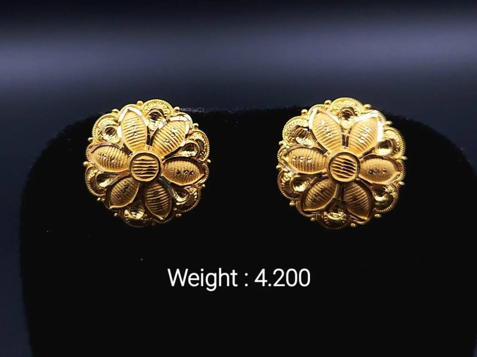 Gold Tops