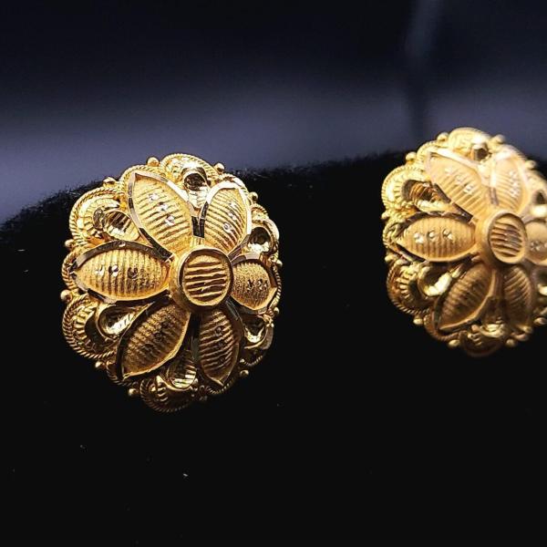 Gold Tops