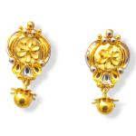 Beautiful Gold Earring in Flowers Design for Ladies 