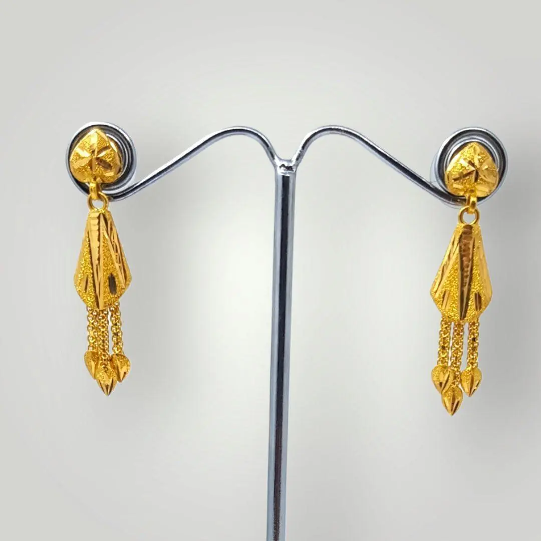 Unique Design Gold Jhumke